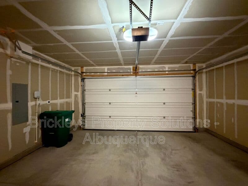 3-bedroom 2-bath home at 938 Lazuli Rd SE for $2,475/mo managed by Brickleys Property Solutions Albuquerque — photo 35 of 36