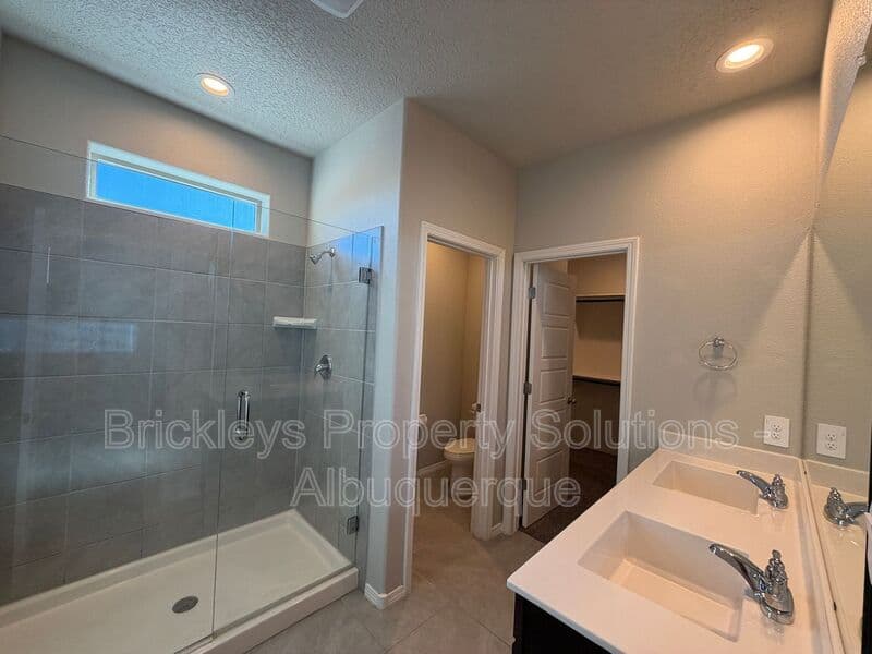 3-bedroom 2-bath home at 614 Turmalina Dr SE for $2,200/mo managed by Brickleys Property Solutions Albuquerque — photo 14 of 29