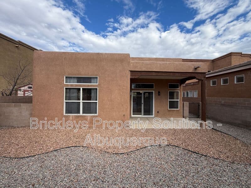 3-bedroom 2-bath home at 65 Willow Trace Court SE for $2,000/mo managed by Brickleys Property Solutions Albuquerque — photo 30 of 32