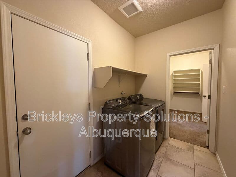 3-bedroom 2-bath home at 7304 Skagway Dr. NE for $2,200/mo managed by Brickleys Property Solutions Albuquerque — photo 29 of 36