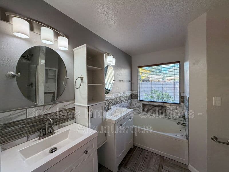 3-bedroom 2-bath home at 7024 Westford Pl NW for $2,200/mo managed by Brickleys Property Solutions Albuquerque — photo 17 of 33