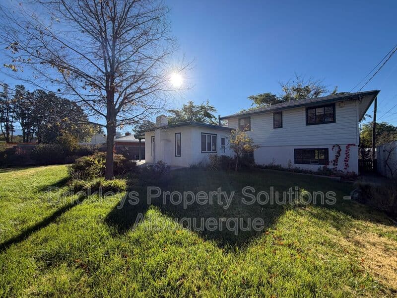 4-bedroom 3-bath home at 7121 Edwina Ave NE for $2,450/mo managed by Brickleys Property Solutions Albuquerque — photo 45 of 47