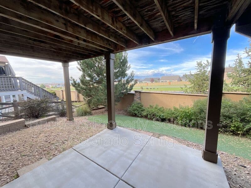 4-bedroom 2.5-bath home at 6652 Maple Stone Ln for $2,600/mo managed by Brickleys Property Solutions Colorado Springs — photo 9 of 43