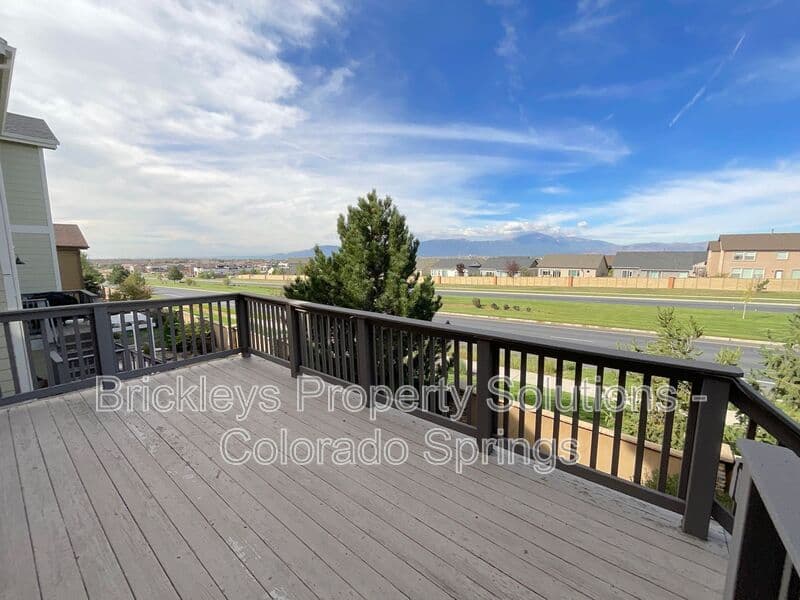 4-bedroom 2.5-bath home at 6652 Maple Stone Ln for $2,600/mo managed by Brickleys Property Solutions Colorado Springs — photo 12 of 43