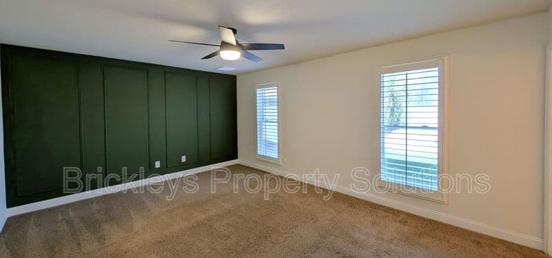 3-bedroom 2-bath home at 2029 S Nina Circle Mesa AZ 85210 for $2,300/mo managed by Brickleys Property Solutions East Valley Phoenix — photo 23 of 48