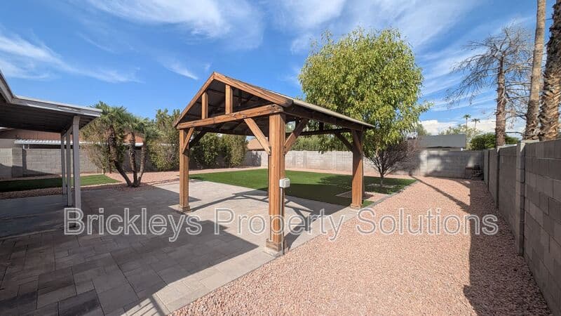 3-bedroom 2-bath home at 2029 S Nina Circle Mesa AZ 85210 for $2,300/mo managed by Brickleys Property Solutions East Valley Phoenix — photo 45 of 48