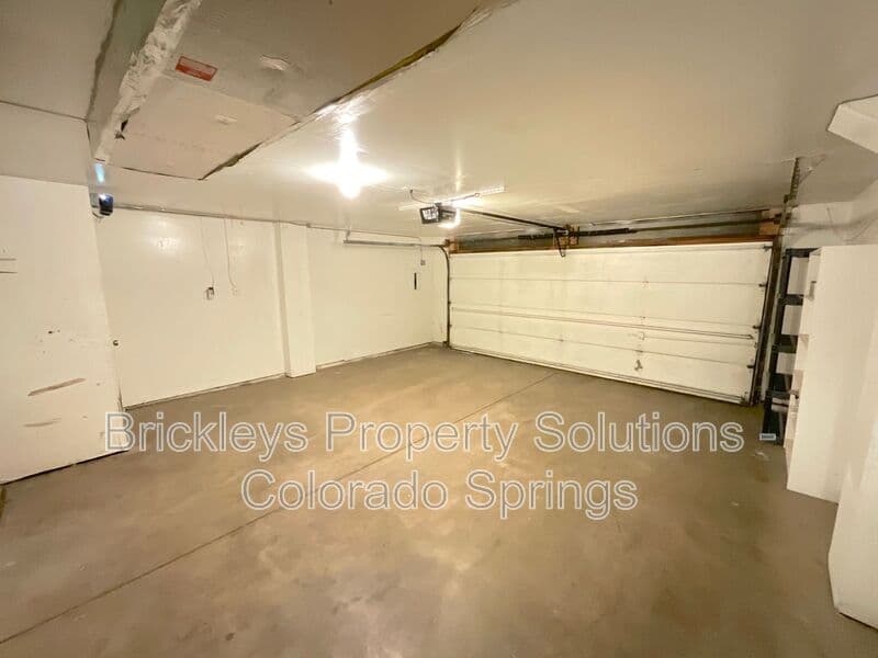 2-bedroom 1.5-bath home at 1857 Lorraine St for $1,800/mo managed by Brickleys Property Solutions Colorado Springs — photo 28 of 29