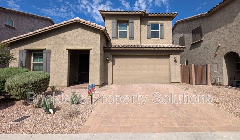 3-bedroom 2.5-bath home at 7042 E Diamond St for $2,900/mo managed by Brickleys Property Solutions East Valley Phoenix — photo 1 of 45