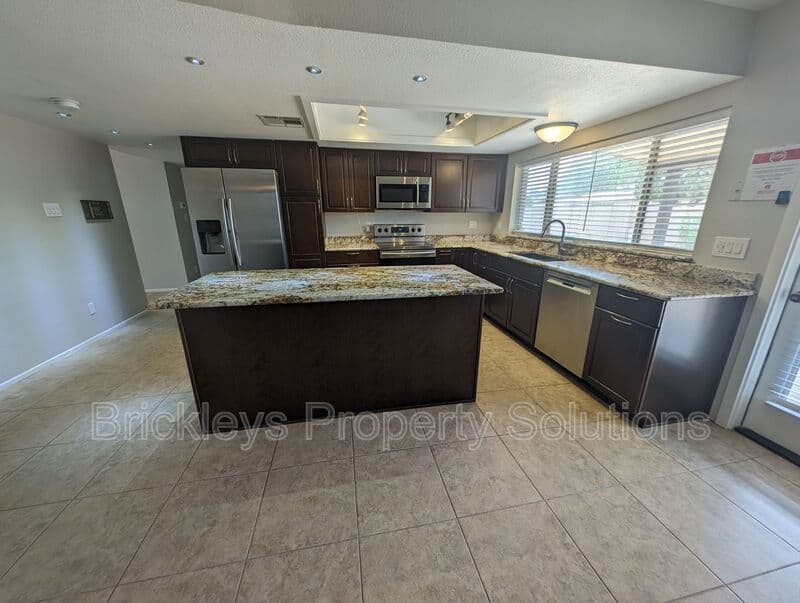 3-bedroom 2-bath home at 2431 W Plata Ave for $2,250/mo managed by Brickleys Property Solutions East Valley Phoenix — photo 12 of 43