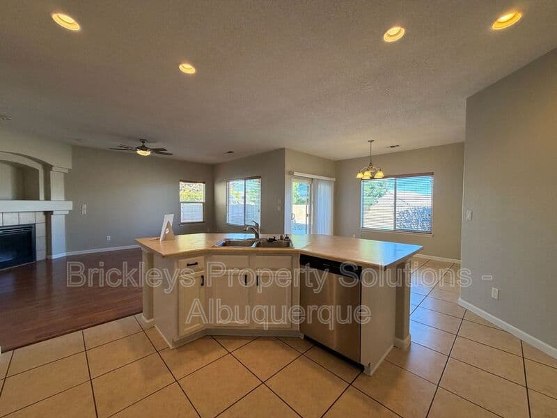 3-bedroom 2.5-bath home at 418 Paseo Roja Pl NE for $2,375/mo managed by Brickleys Property Solutions Albuquerque — photo 35 of 42