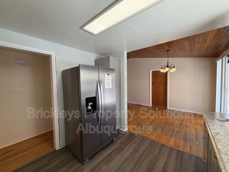 3-bedroom 1-bath home at 2838 La Veta Dr. NE for $1,700/mo managed by Brickleys Property Solutions Albuquerque — photo 17 of 26