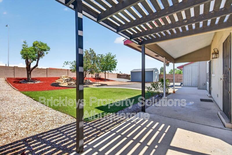 4-bedroom 2-bath home at 2413 Agua Fria Dr NE for $2,275/mo managed by Brickleys Property Solutions Albuquerque — photo 5 of 42
