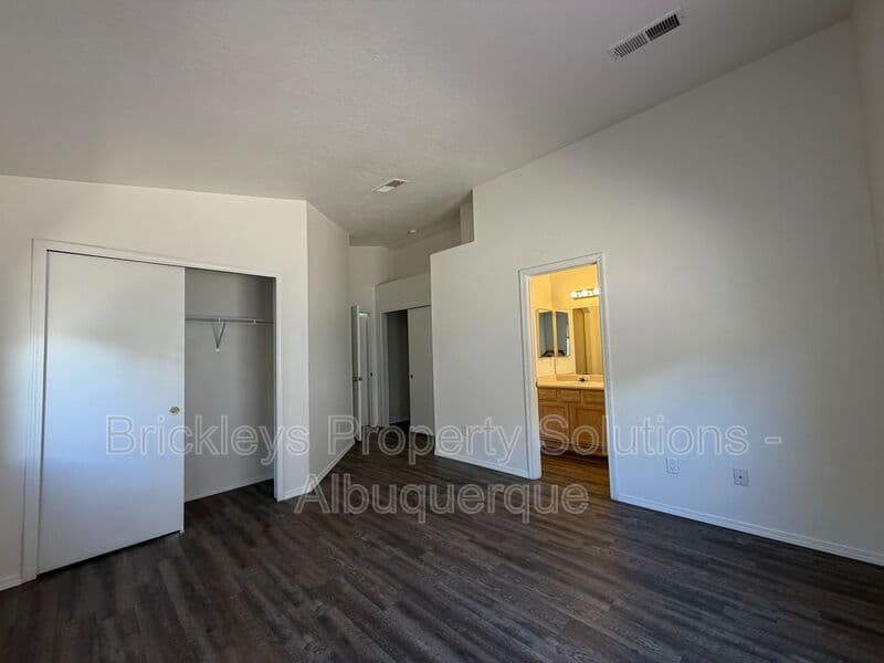 3-bedroom 2-bath home at 6019 Full Moon Ave NW for $1,900/mo managed by Brickleys Property Solutions Albuquerque — photo 14 of 26