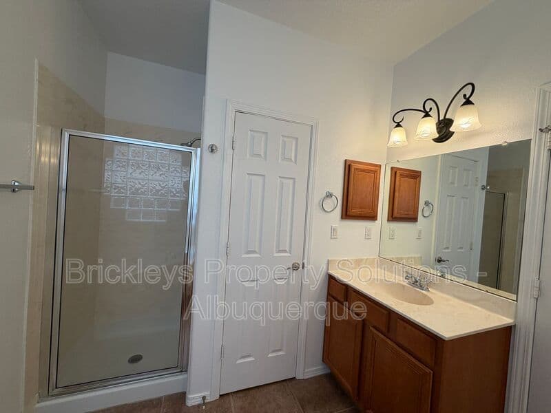 3-bedroom 2-bath home at 65 Willow Trace Court SE for $2,000/mo managed by Brickleys Property Solutions Albuquerque — photo 18 of 32