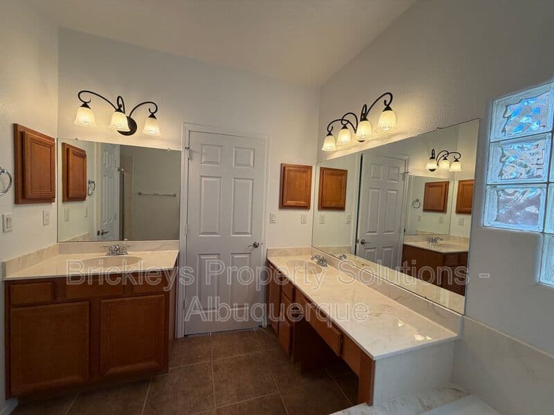 3-bedroom 2-bath home at 65 Willow Trace Court SE for $2,000/mo managed by Brickleys Property Solutions Albuquerque — photo 17 of 32