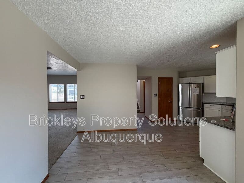 4-bedroom 2.5-bath home at 10331 Dunbar St NW for $2,300/mo managed by Brickleys Property Solutions Albuquerque — photo 24 of 43