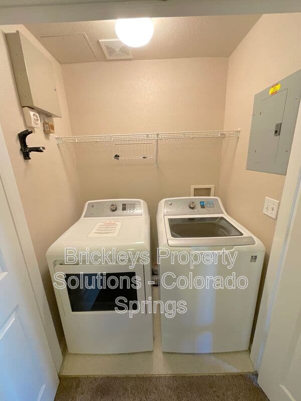3-bedroom 2-bath home at 3780 Riviera Grove Unit #104 for $1,863/mo total (includes $1,825 base rent + $38 required Tenant Benefit Package) managed by Brickleys Property Solutions Colorado Springs — photo 16 of 24
