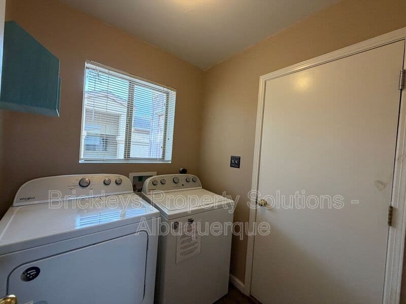 2-bedroom 2-bath home at 1941 Lee Loop NE for $1,750/mo managed by Brickleys Property Solutions Albuquerque — photo 19 of 29