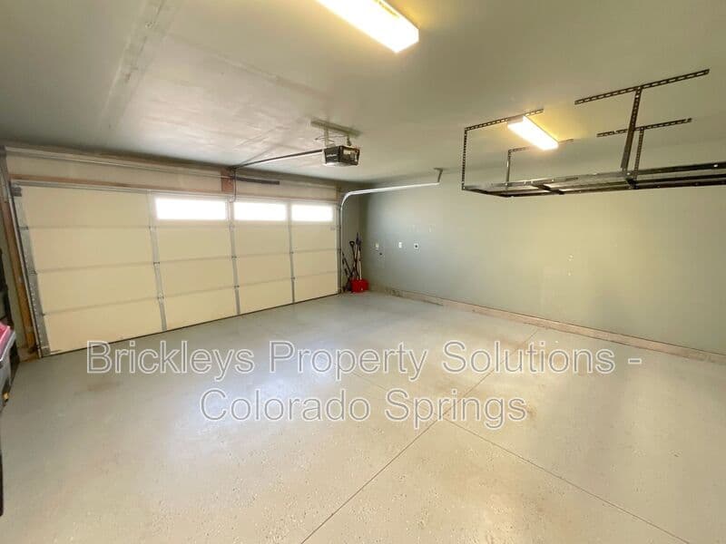 3-bedroom 3.5-bath home at 7343 Rosa Belle Hts for $2,350/mo managed by Brickleys Property Solutions Colorado Springs — photo 32 of 33