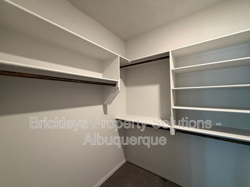 3-bedroom 3-bath home at 6118 Chicago Dr SE for $2,350/mo managed by Brickleys Property Solutions Albuquerque — photo 29 of 42
