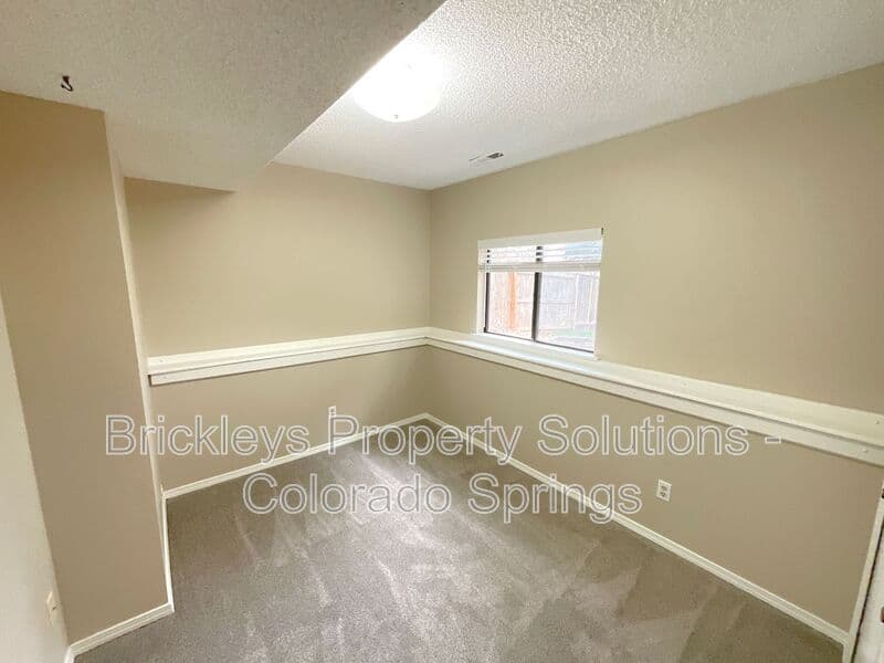 3-bedroom 2-bath home at 8214 Steadman Dr for $2,175/mo managed by Brickleys Property Solutions Colorado Springs — photo 24 of 34
