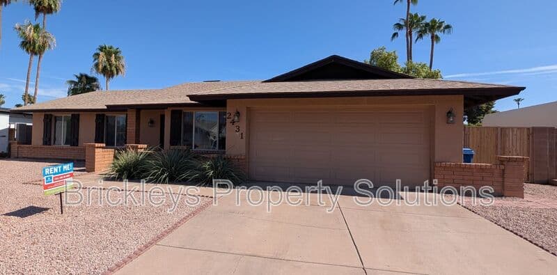 3-bedroom 2-bath home at 2431 W Plata Ave for $2,250/mo managed by Brickleys Property Solutions East Valley Phoenix — photo 3 of 43