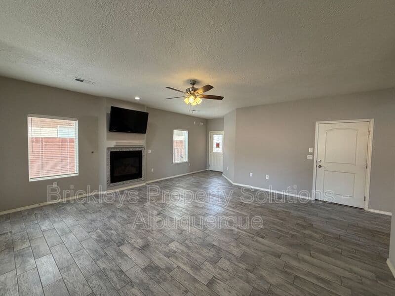 4-bedroom 3-bath home at 860 Fire Wheel Loop for $2,300/mo managed by Brickleys Property Solutions Albuquerque — photo 27 of 40