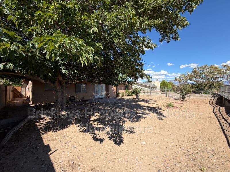 4-bedroom 2-bath home at 5812 Brahma Dr NW for $1,950/mo managed by Brickleys Property Solutions Albuquerque — photo 35 of 35