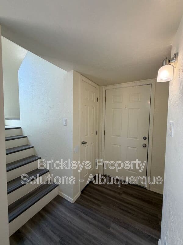 2-bedroom 2.5-bath home at 5409 6th St NW for $1,800/mo managed by Brickleys Property Solutions Albuquerque — photo 4 of 30