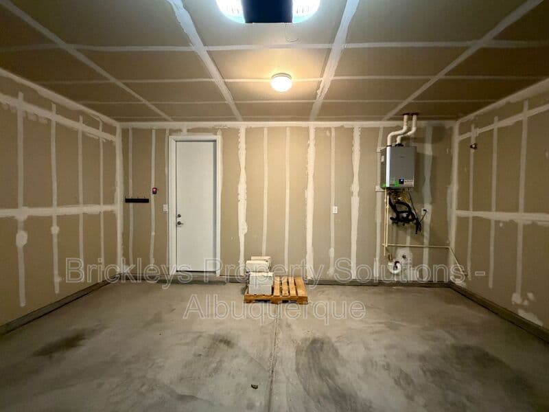3-bedroom 2-bath home at 938 Lazuli Rd SE for $2,475/mo managed by Brickleys Property Solutions Albuquerque — photo 36 of 36