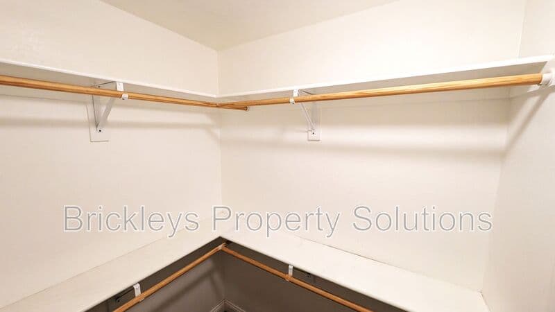 3-bedroom 2-bath home at 2029 S Nina Circle Mesa AZ 85210 for $2,300/mo managed by Brickleys Property Solutions East Valley Phoenix — photo 31 of 48