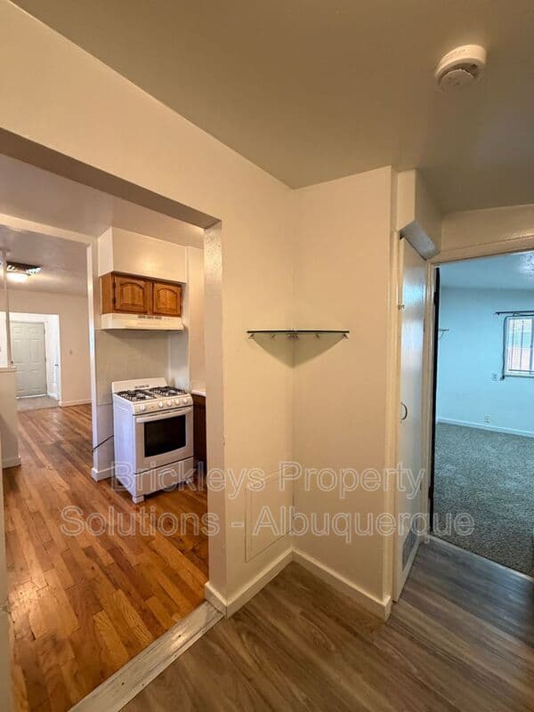 4-bedroom 2-bath home at 313 Cornell Drive SE Unit A for $1,600/mo managed by Brickleys Property Solutions Albuquerque — photo 24 of 27