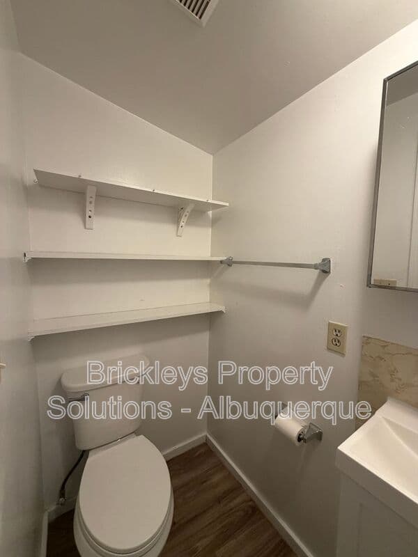 4-bedroom 2-bath home at 313 Cornell Drive SE Unit A for $1,600/mo managed by Brickleys Property Solutions Albuquerque — photo 22 of 27