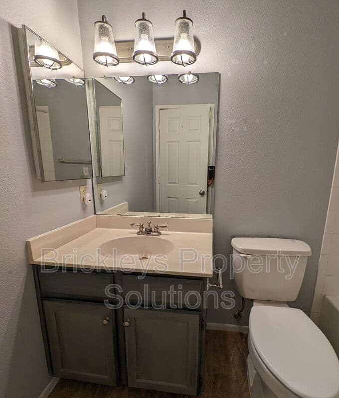 2-bedroom 2-bath home at 2955 N Oregon St Unit 10 for $1,700/mo managed by Brickleys Property Solutions East Valley Phoenix — photo 15 of 21