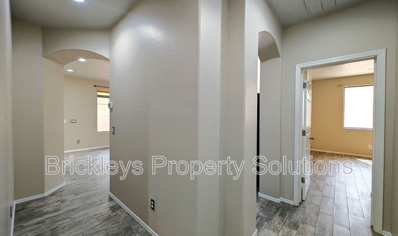 3-bedroom 2-bath home at 1311 E Marlin Dr for $2,200/mo managed by Brickleys Property Solutions East Valley Phoenix — photo 23 of 44