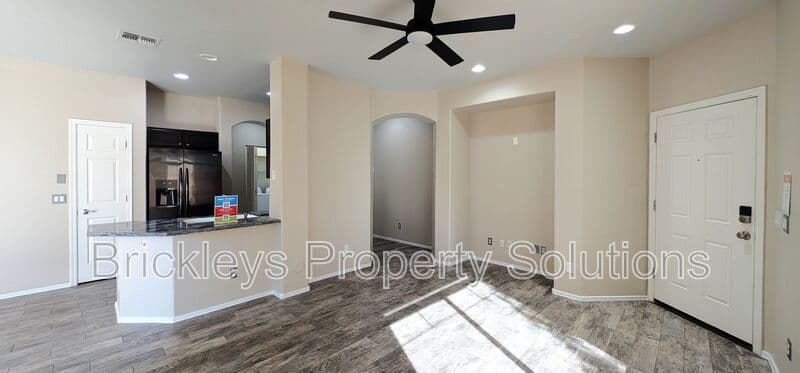 3-bedroom 2-bath home at 1311 E Marlin Dr for $2,200/mo managed by Brickleys Property Solutions East Valley Phoenix — photo 7 of 44
