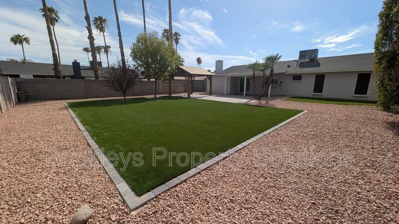 3-bedroom 2-bath home at 2029 S Nina Circle Mesa AZ 85210 for $2,300/mo managed by Brickleys Property Solutions East Valley Phoenix — photo 48 of 48