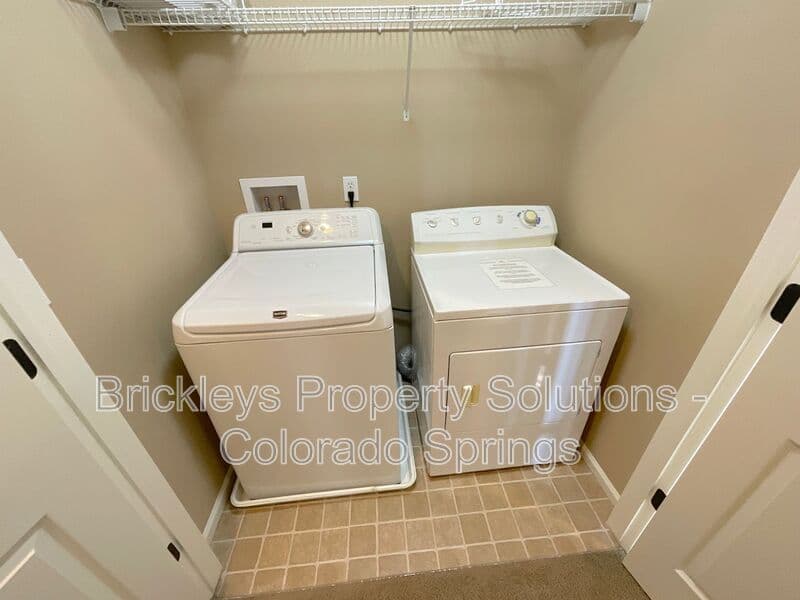 4-bedroom 2.5-bath home at 6652 Maple Stone Ln for $2,600/mo managed by Brickleys Property Solutions Colorado Springs — photo 40 of 43