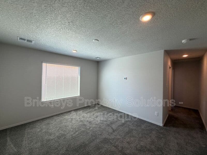 3-bedroom 3-bath home at 6118 Chicago Dr SE for $2,350/mo managed by Brickleys Property Solutions Albuquerque — photo 12 of 42