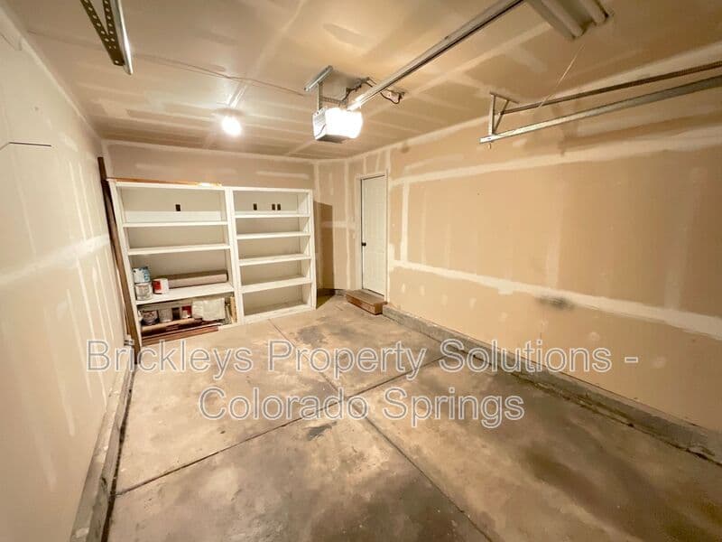 3-bedroom 2-bath home at 3987 Aspen Leaf Pt for $1,900/mo managed by Brickleys Property Solutions Colorado Springs — photo 15 of 27