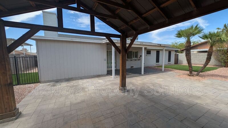 3-bedroom 2-bath home at 2029 S Nina Circle Mesa AZ 85210 for $2,300/mo managed by Brickleys Property Solutions East Valley Phoenix — photo 43 of 48