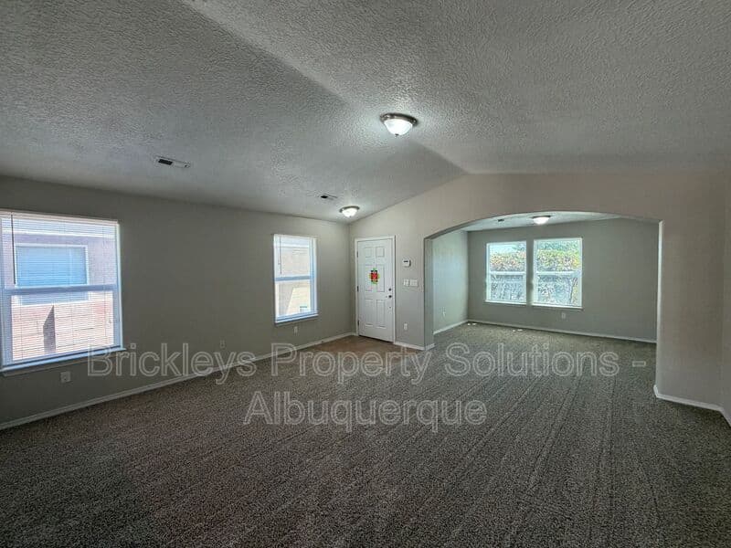 3-bedroom 2-bath home at 8035 Sierra Altos Pl. NW for $2,150/mo managed by Brickleys Property Solutions Albuquerque — photo 4 of 29