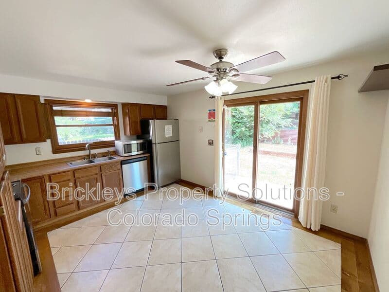5-bedroom 2-bath home at 4375 Cassidy St for $2,300/mo managed by Brickleys Property Solutions Colorado Springs — photo 14 of 37