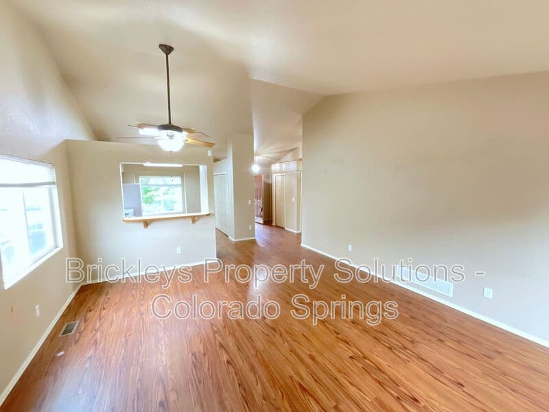 3-bedroom 2-bath home at 4325 Poplar Brook Dr for $2,100/mo managed by Brickleys Property Solutions Colorado Springs — photo 13 of 29