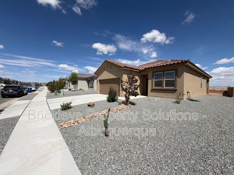 3-bedroom 2-bath home at 1504 Alto Colores for $2,100/mo managed by Brickleys Property Solutions Albuquerque — photo 2 of 30