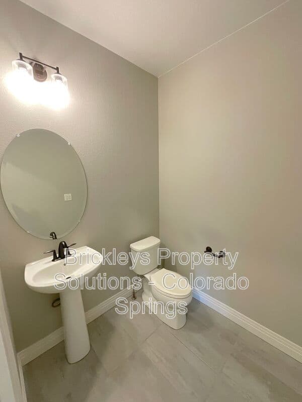 3-bedroom 2.5-bath home at 1721 Rose Quartz Hts for $2,300/mo managed by Brickleys Property Solutions Colorado Springs — photo 11 of 28