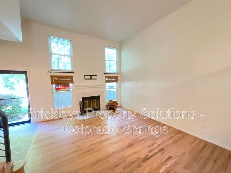 2-bedroom 1.5-bath home at 1857 Lorraine St for $1,800/mo managed by Brickleys Property Solutions Colorado Springs — photo 6 of 29