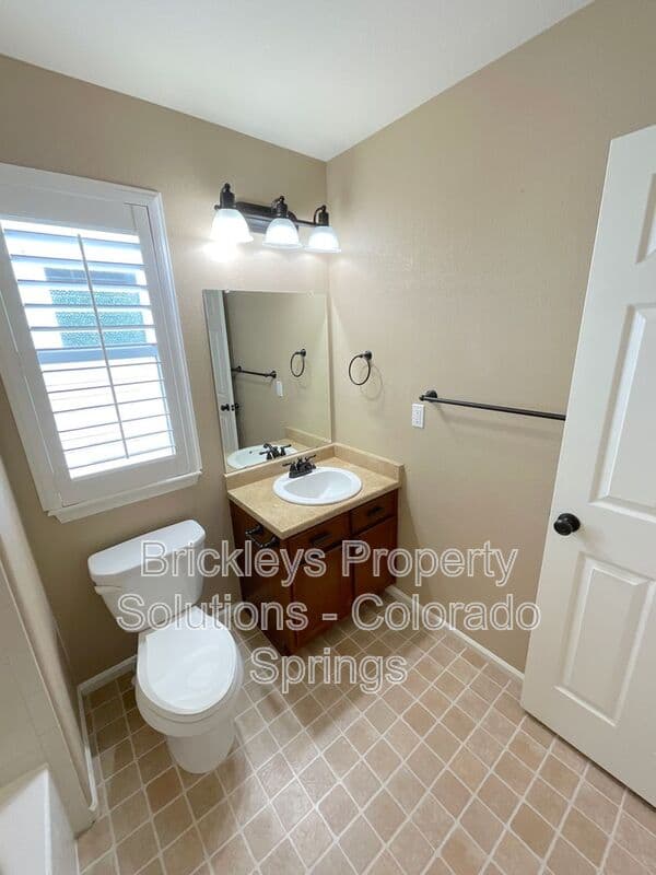 4-bedroom 2.5-bath home at 6652 Maple Stone Ln for $2,600/mo managed by Brickleys Property Solutions Colorado Springs — photo 38 of 43