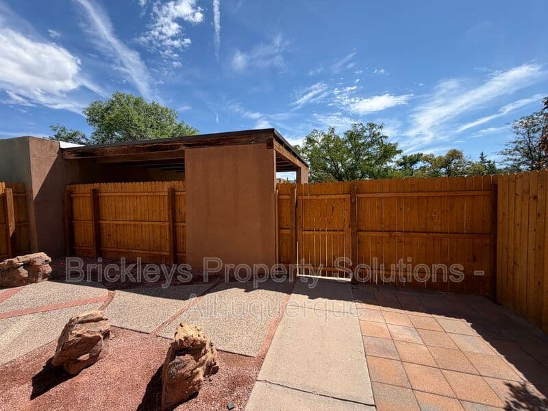 2-bedroom 2.5-bath home at 5409 6th St NW for $1,800/mo managed by Brickleys Property Solutions Albuquerque — photo 27 of 30