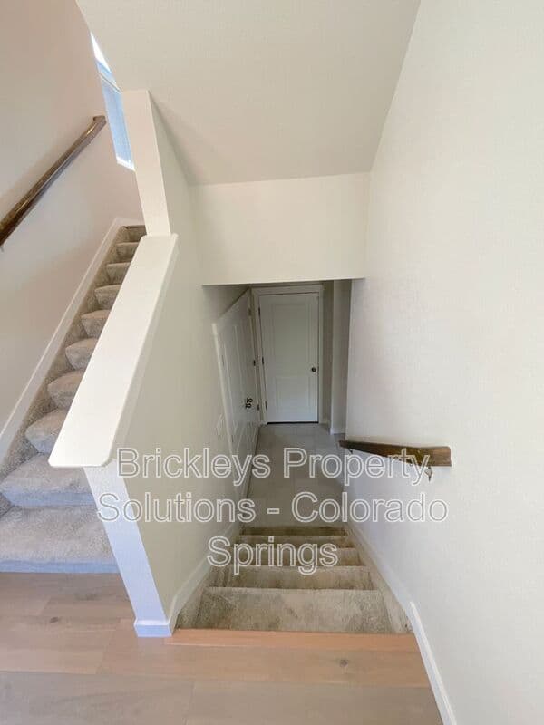 3-bedroom 3.5-bath home at 7343 Rosa Belle Hts for $2,350/mo managed by Brickleys Property Solutions Colorado Springs — photo 28 of 33